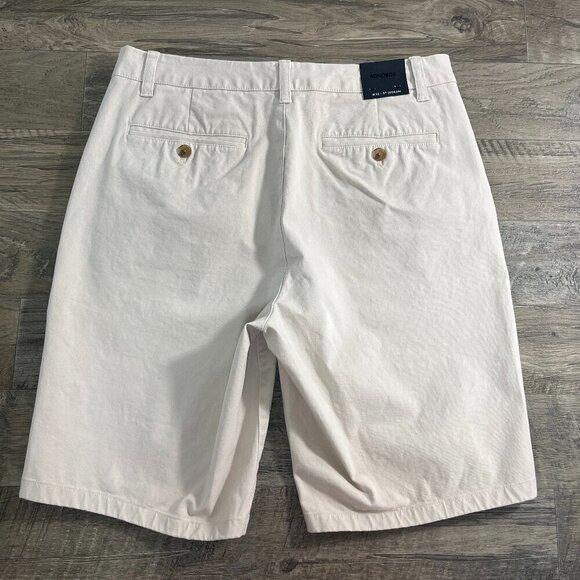 NWT Bonobos 9 in Flat Front Shorts - Picture 2 of 8